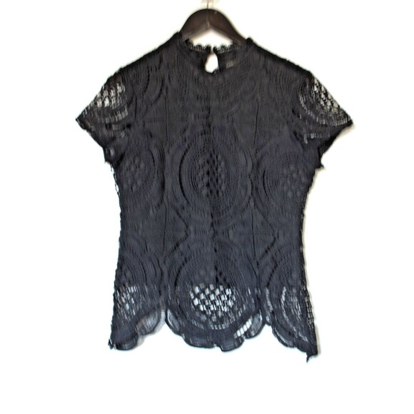 Ultra Pink Tops - Ultra Pink Womens Medium Black‎ Crochet Lace Lined Top Scalloped Hem